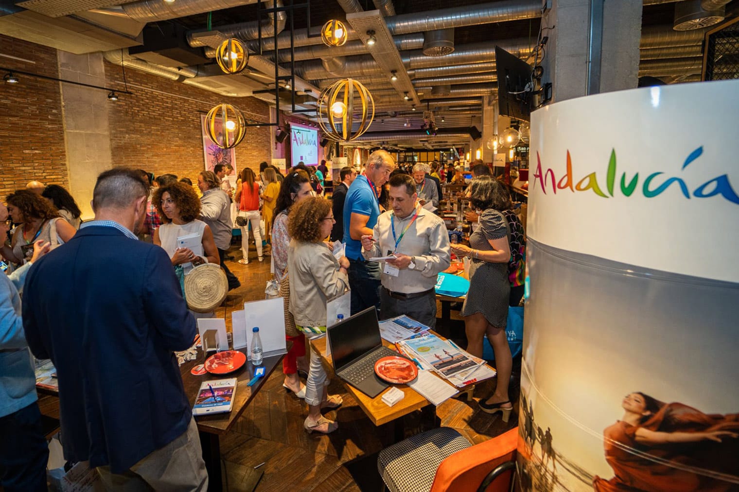 jornadas profesionales para turismo andalucía en la Fábrica