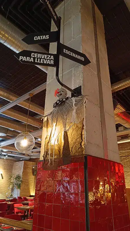 Decoracion de halloween en La Fabrica